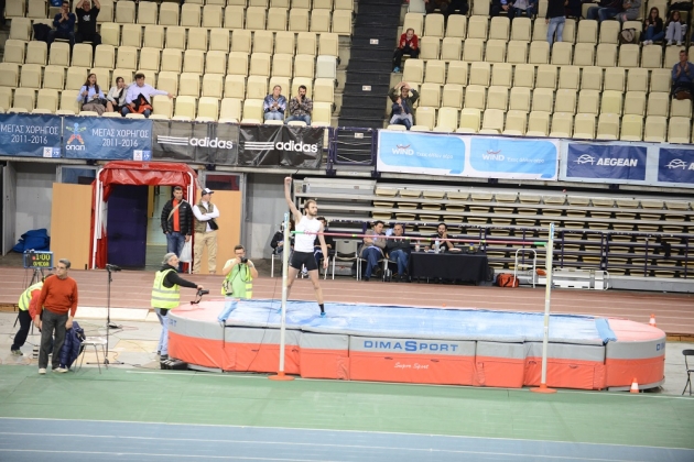 30ο Πανελλήνιο Πρωτάθλημα Α/Γ: Φανταστικός Μπανίωτης με 2,33 μ., Πανελλήνιο ρεκόρ ο Μέρλος