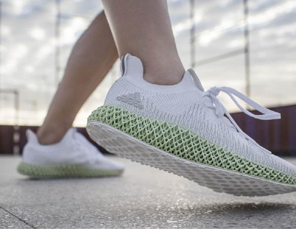 ΔΕΛΤΙΟ ΤΥΠΟΥ - Η adidas 4D επαναπροσδιορίζει το τρέξιμο στην προπόνηση σου με το ολοκαίνουριο ALPHAEDGE 4D