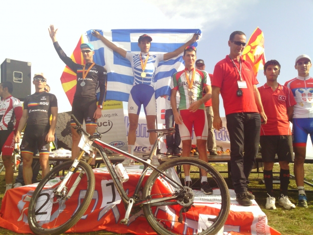 ΔΕΛΤΙΟ ΤΥΠΟΥ - Oι αθλητές της SMF TEAM σε Baku.Samompor, Mavrovo Και Bike Odysse