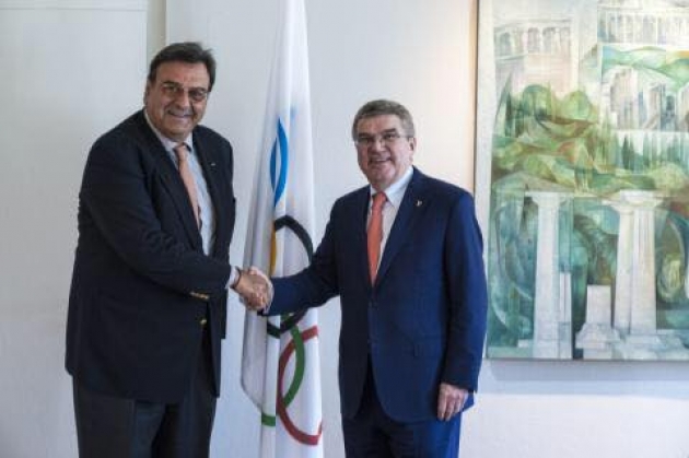 ΔΕΛΤΙΟ ΤΥΠΟΥ - Συνάντηση είχε ο Πρόεδρος της ΔΟΕ Τόμας Μπάχ με τον Πρόεδρο της Διεθνούς και Ελληνικής Ολυμπιακής Ακαδημίας Ισίδωρο Κούβελο